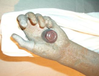 Figuren - Jesusfigur aus Gusseisen